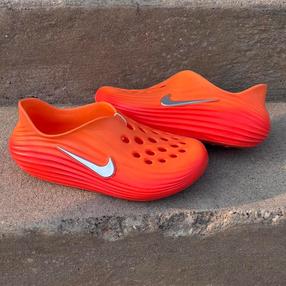 Nike ReactX Rejuven8 - team orange - women’s size 7 / Men 6
